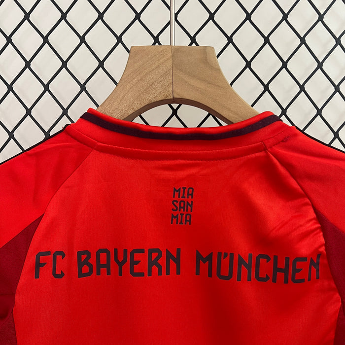 Bayern München - 24/25 - Hjemme - Barn